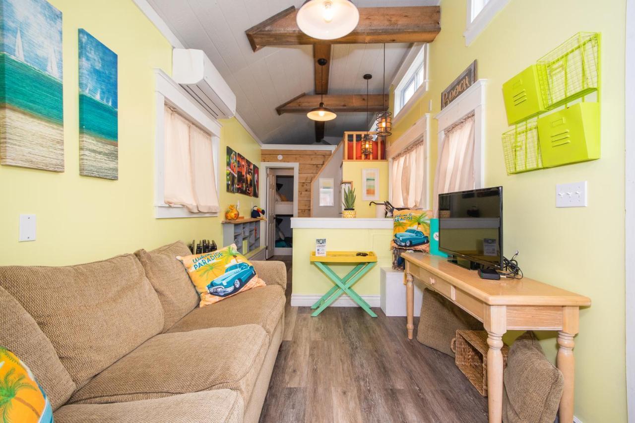 Tiny House Siesta Villa Сарасота Екстериор снимка