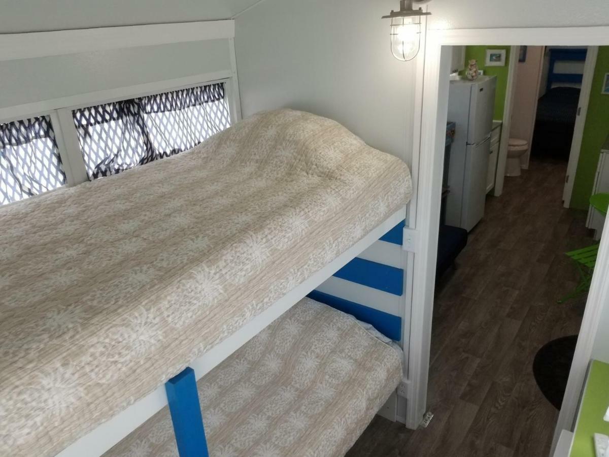 Tiny House Siesta Villa Сарасота Екстериор снимка